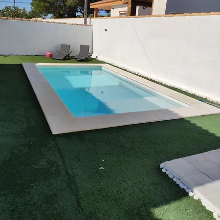 Ilusion, Holiday home *